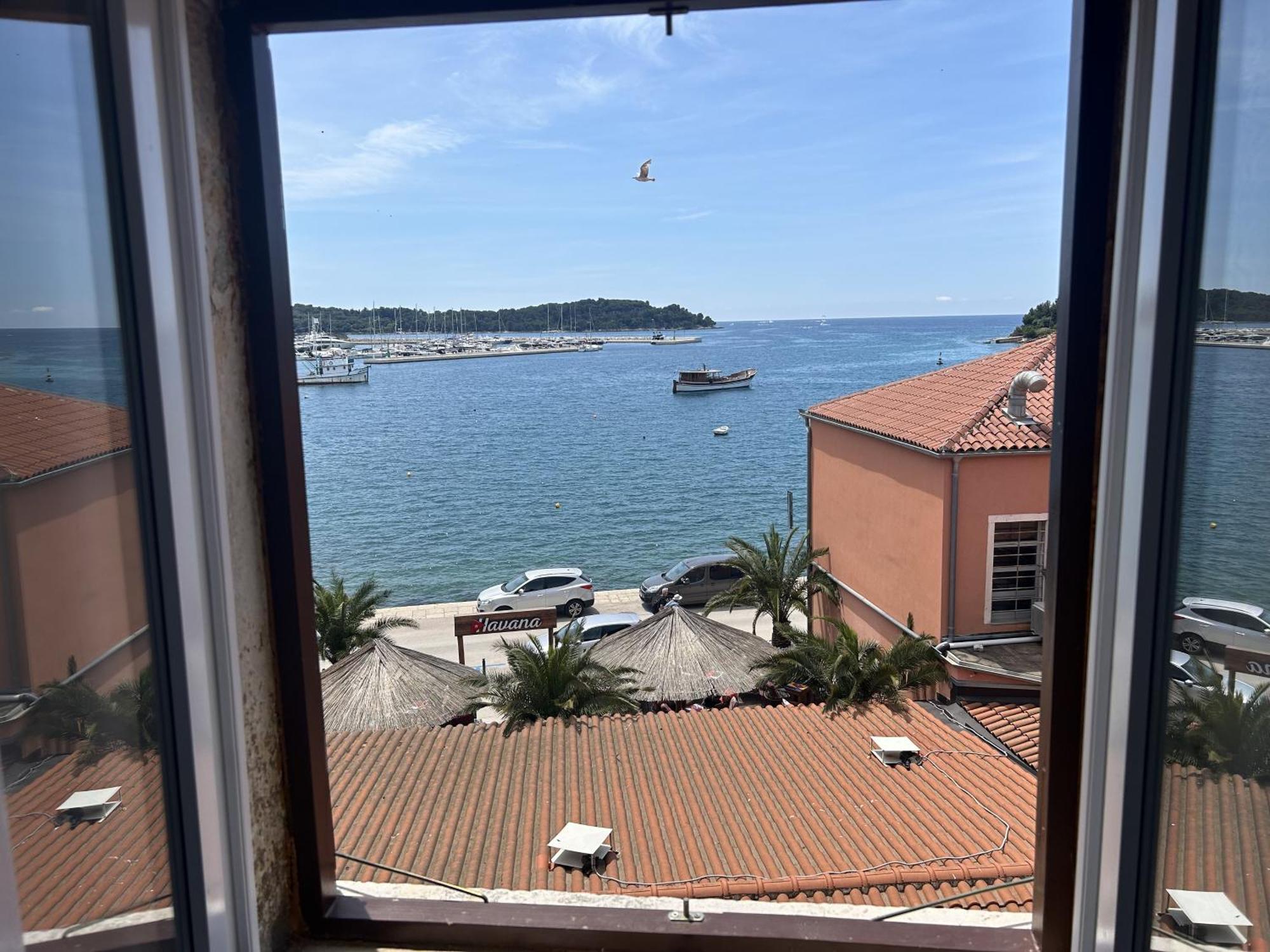 Apartment Aquavista With Sea View 로비니 외부 사진